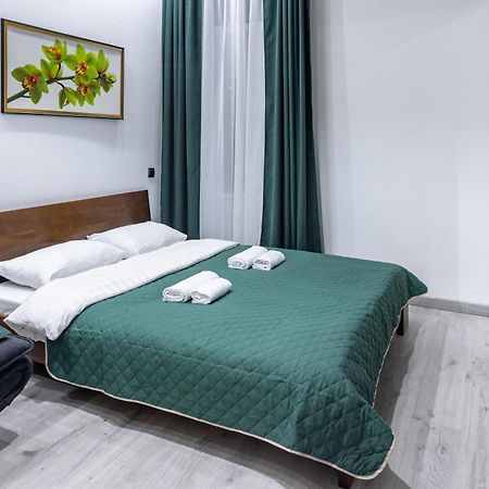 Cozy Apartments Center ลวีฟ ภายนอก รูปภาพ