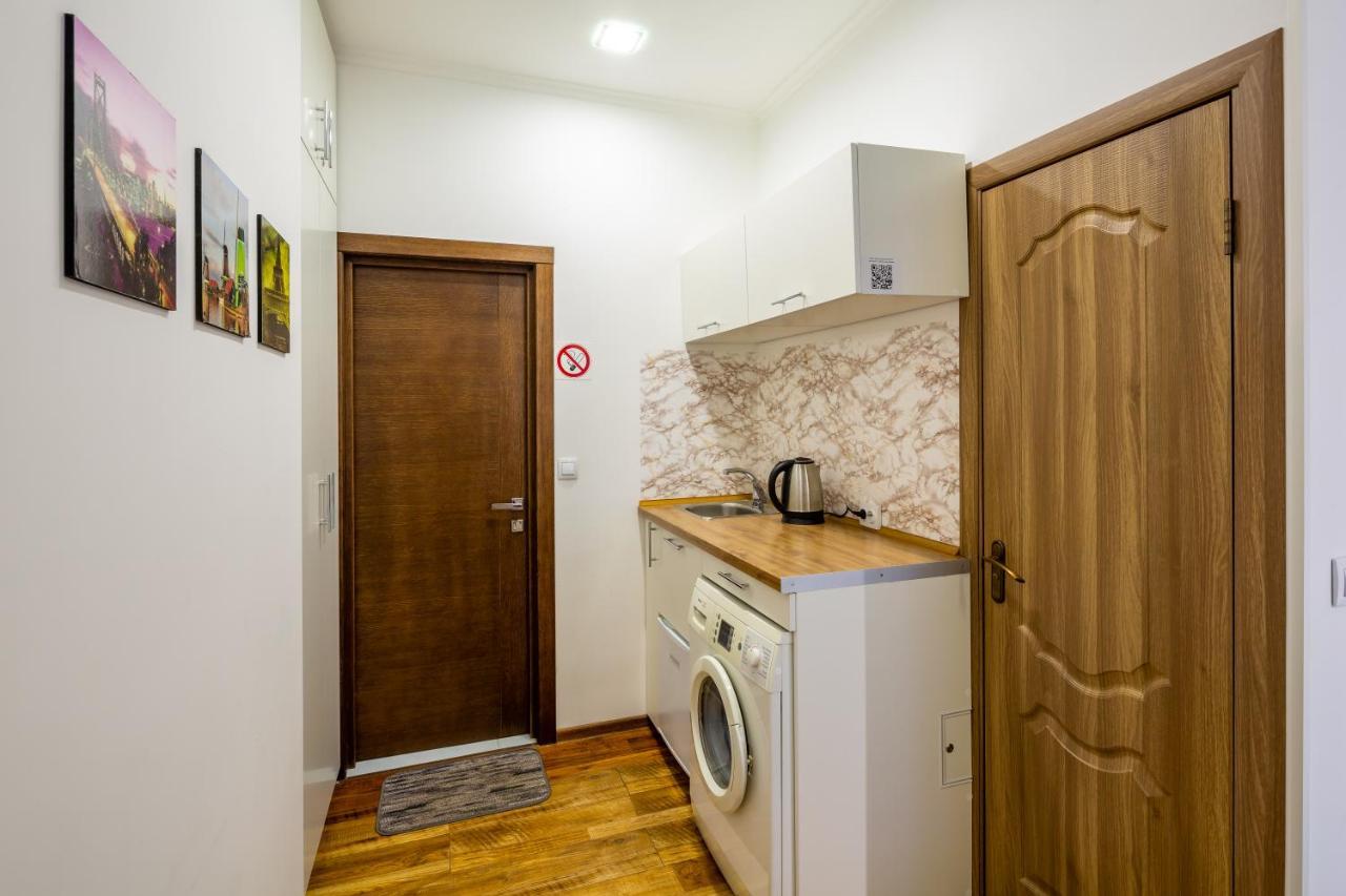 Cozy Apartments Center ลวีฟ ภายนอก รูปภาพ