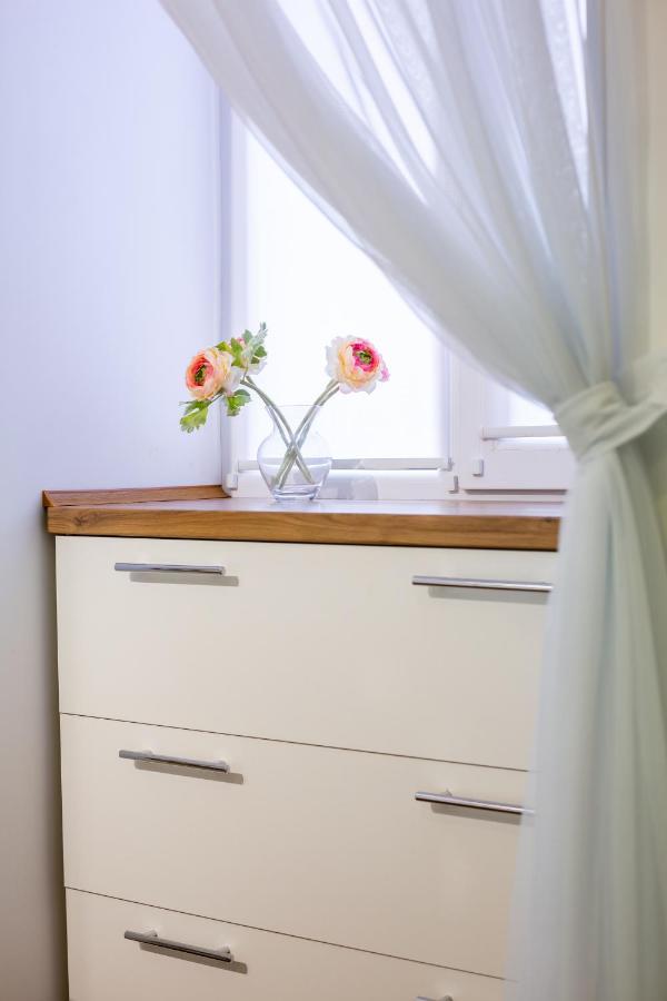 Cozy Apartments Center ลวีฟ ภายนอก รูปภาพ