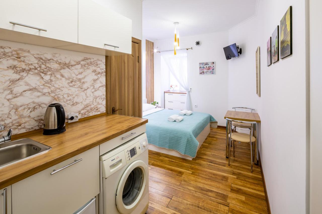 Cozy Apartments Center ลวีฟ ภายนอก รูปภาพ