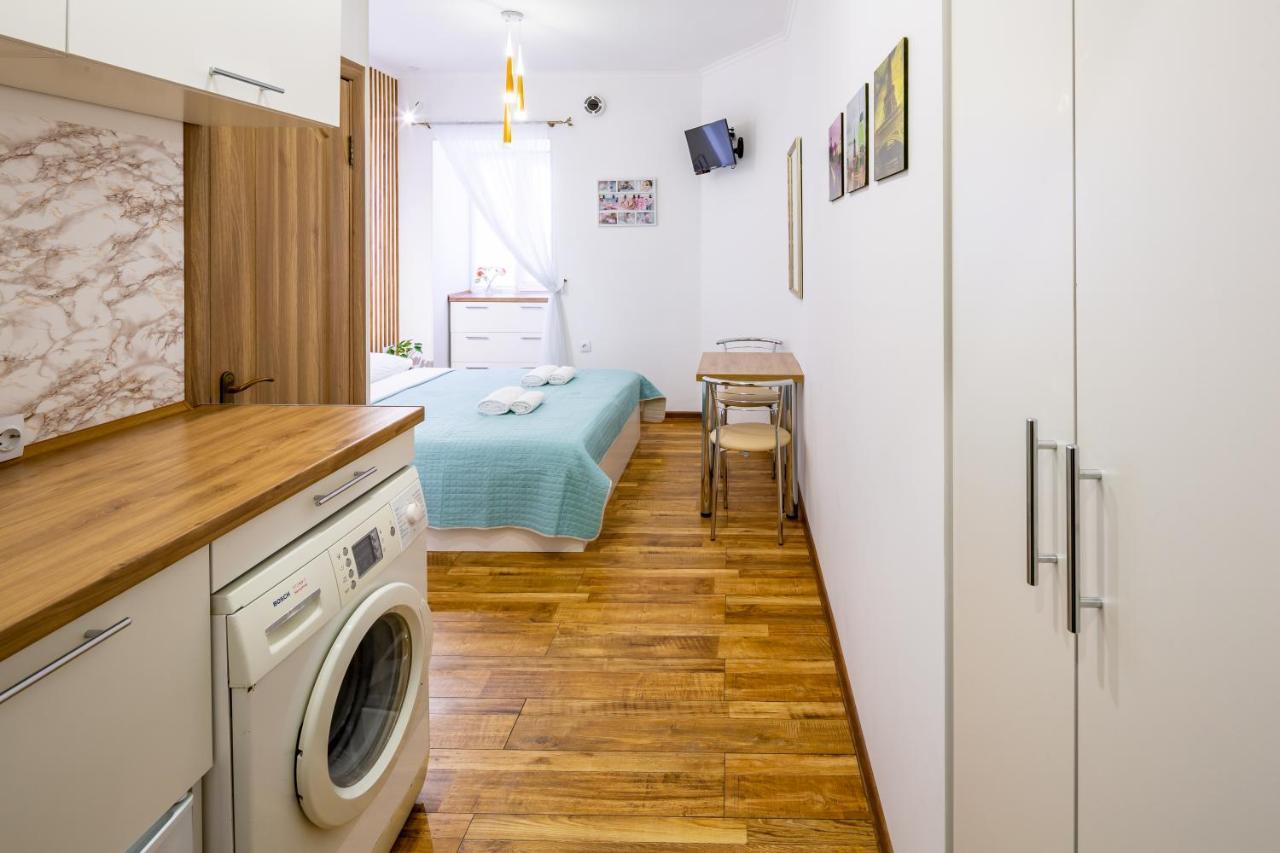 Cozy Apartments Center ลวีฟ ภายนอก รูปภาพ