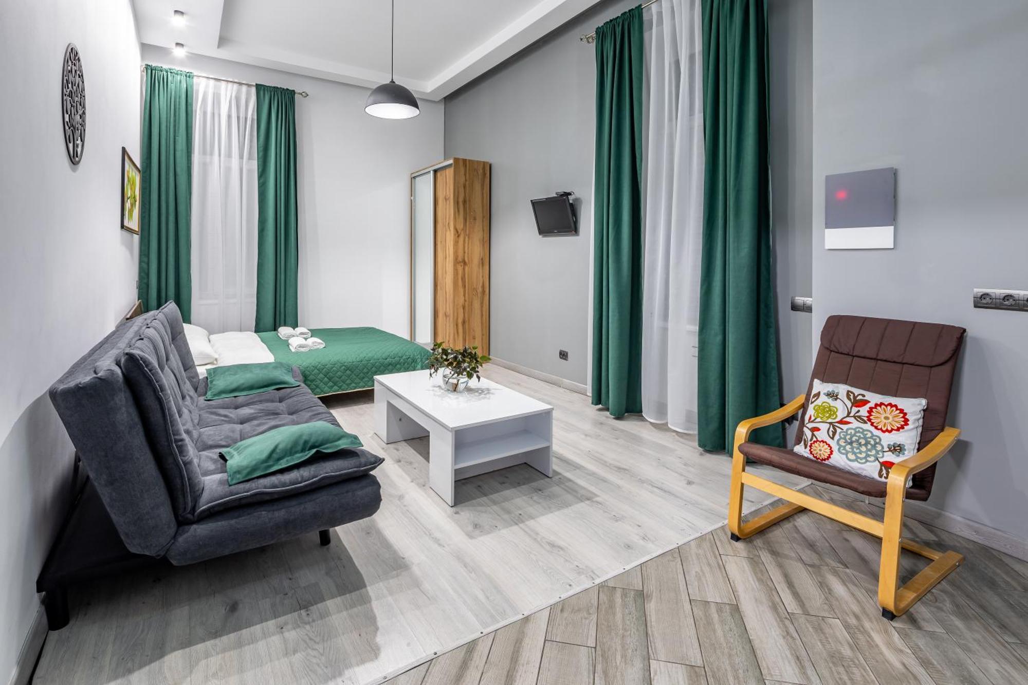 Cozy Apartments Center ลวีฟ ภายนอก รูปภาพ